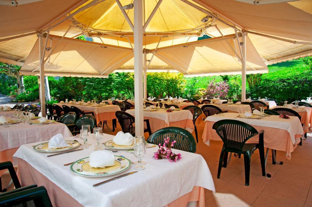Hotel Les Bergeronnettes Champagneux Bagian luar foto